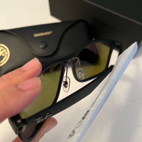 Like New Ray-Ban polarized Chromance mirror lens subglasses - Picture 6 of 8